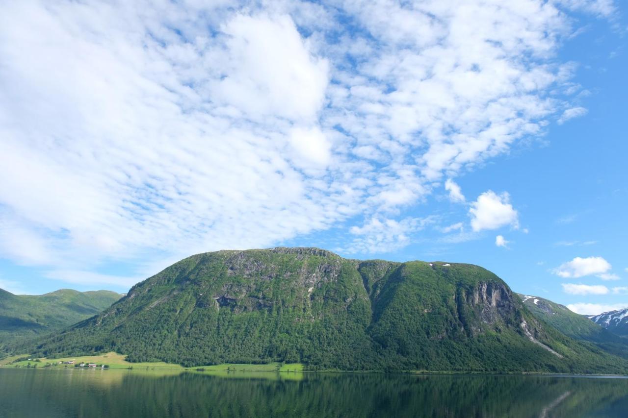 Lake View Holiday Stay in Jølster Årdal Eksteriør bilde